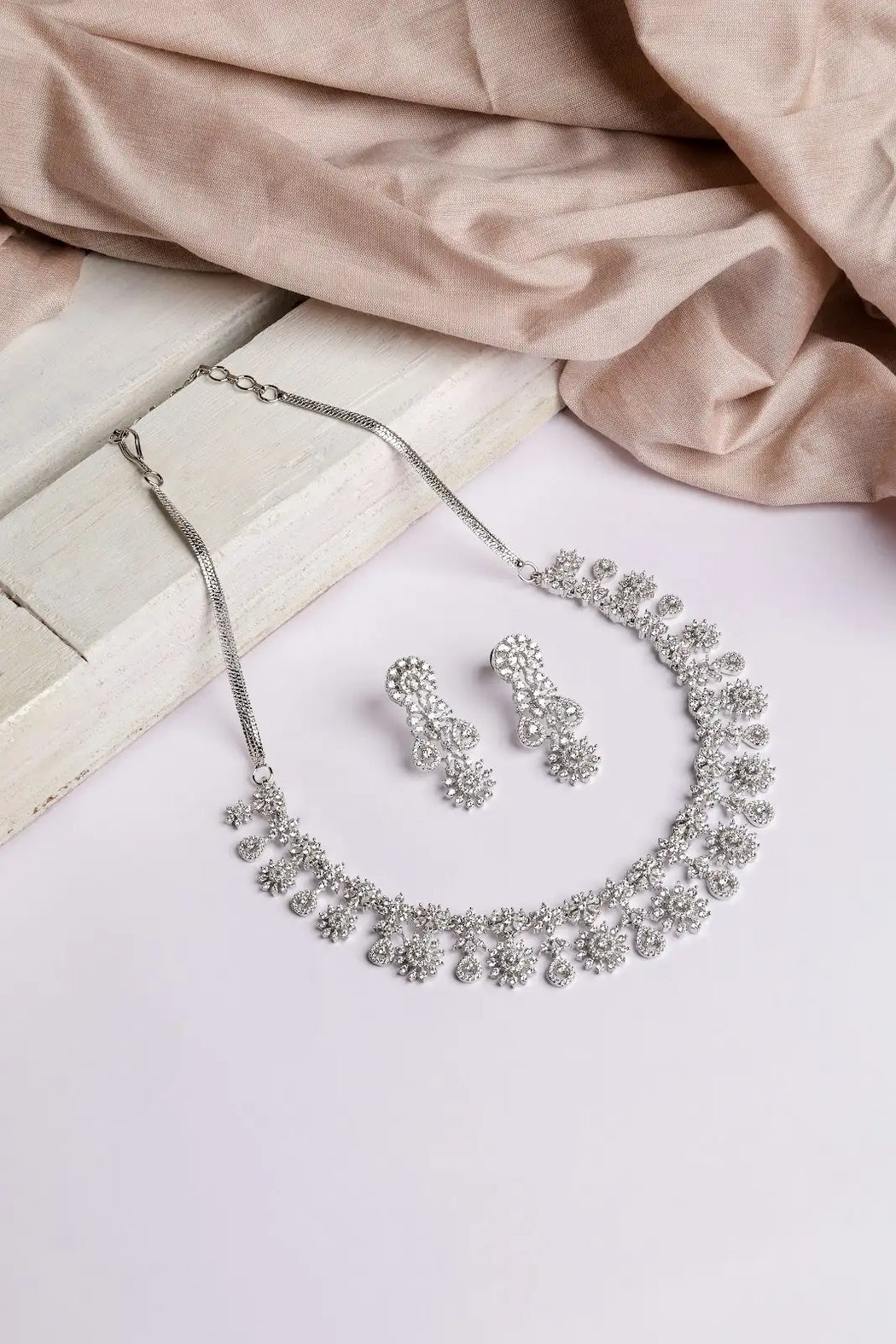 Snowflake diamond necklace