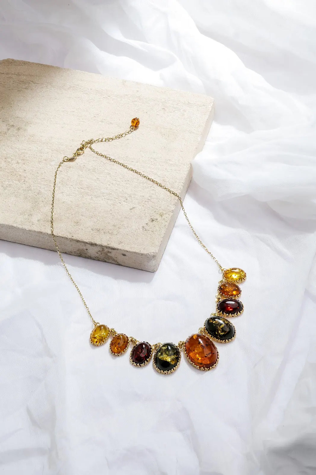 Amber gold necklace