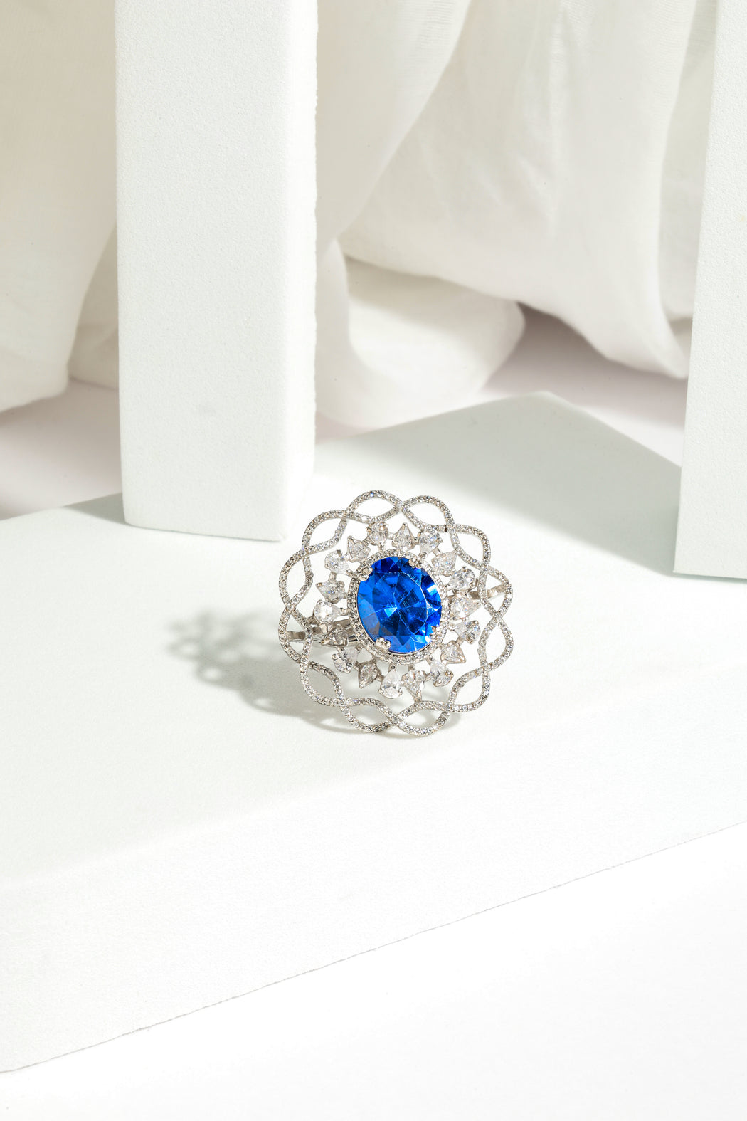 Blue sapphire cocktail ring