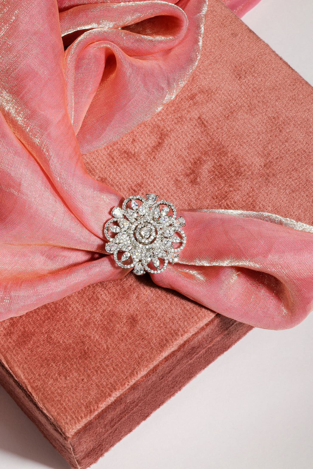 Heer diamond halo ring